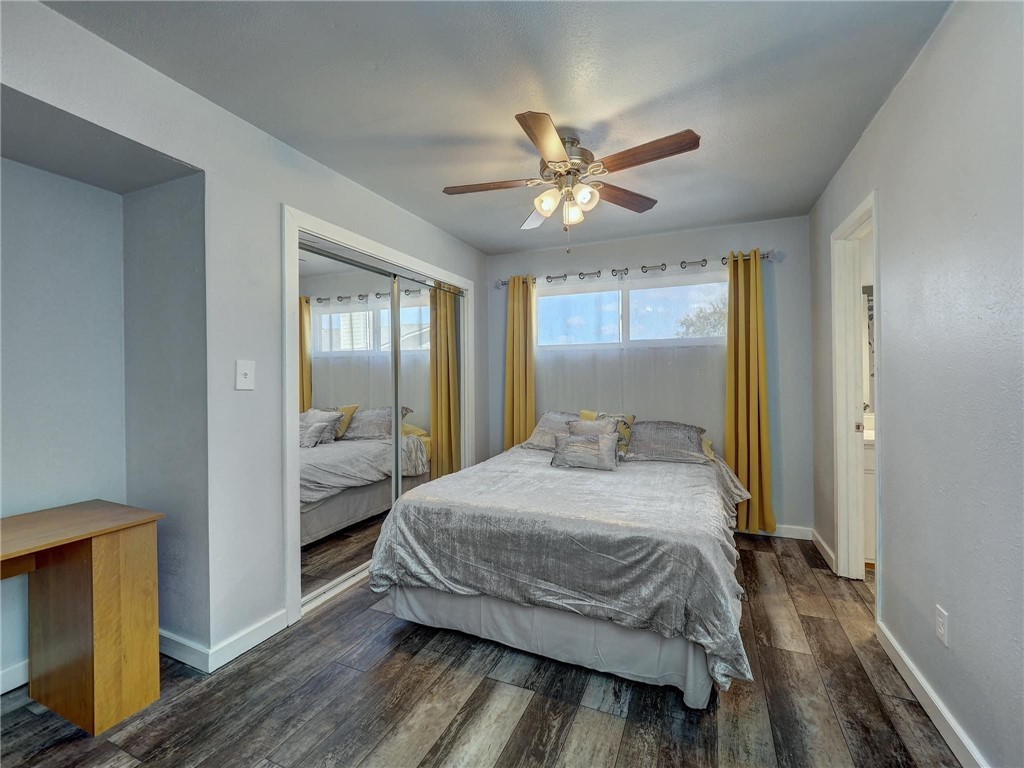 1011 Ennis Joslin 224 Property Photo 20