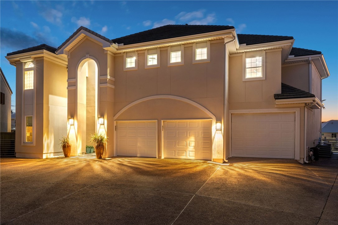10 Kingfisher Property Photo 4