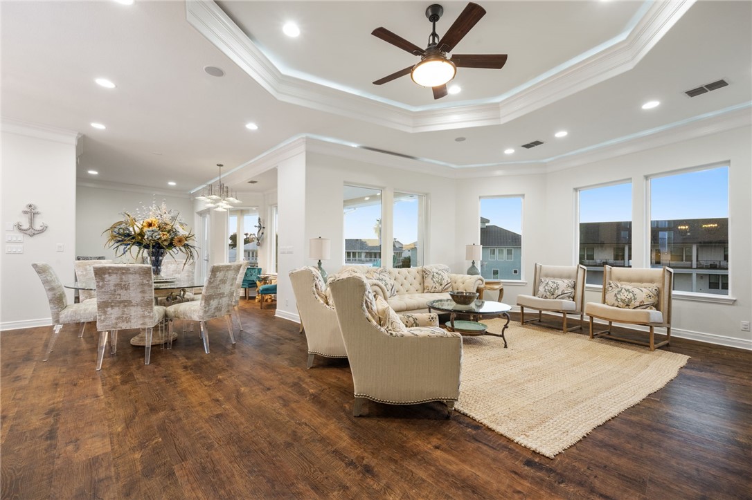10 Kingfisher Property Photo 14