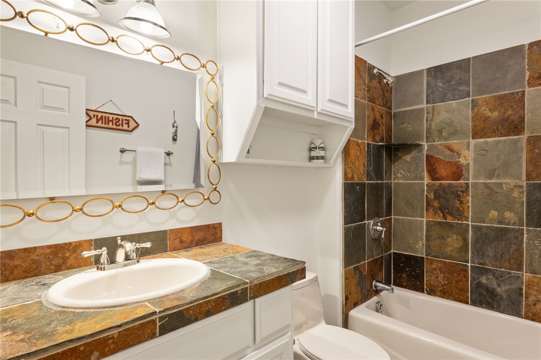 10 Kingfisher Property Photo 28