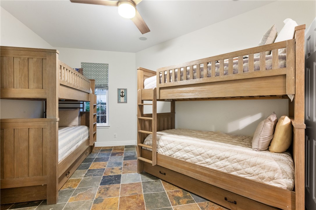 10 Kingfisher Property Photo 29