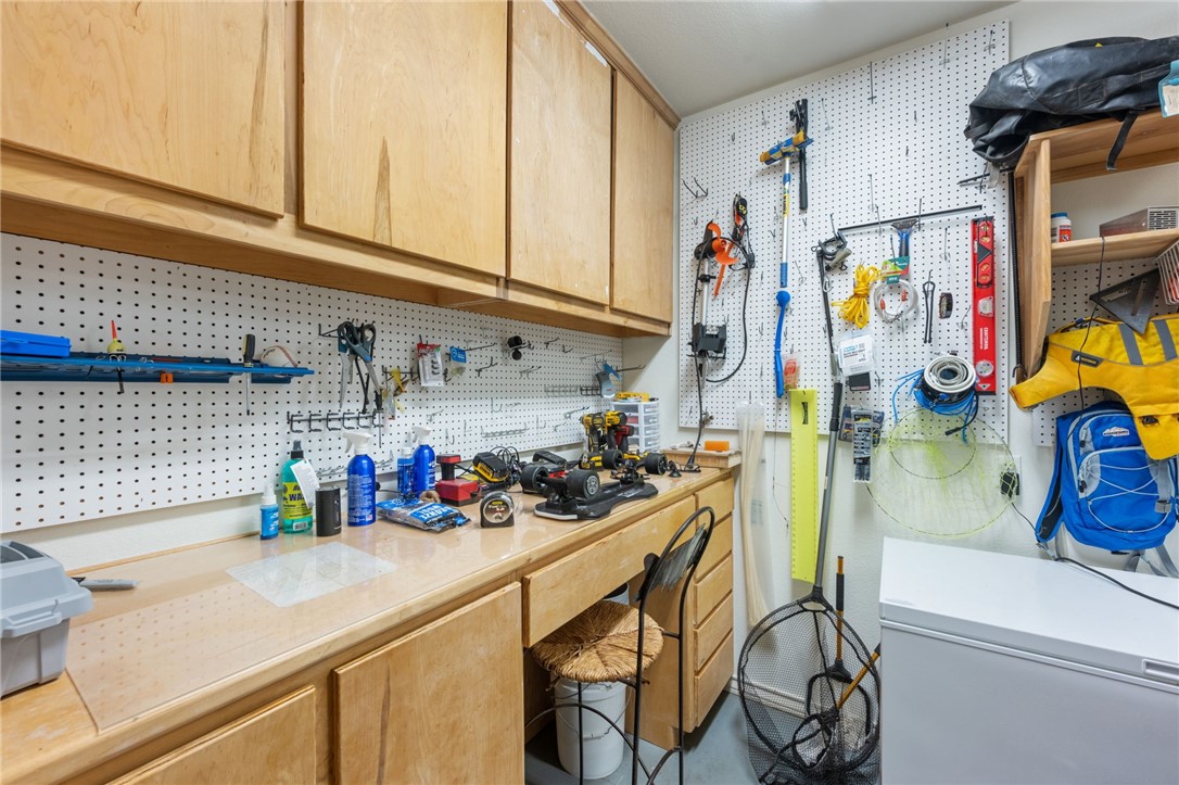 10 Kingfisher Property Photo 35