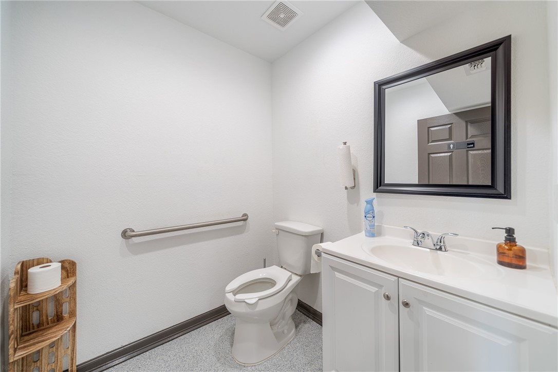 721 Nas Dr Property Photo 12