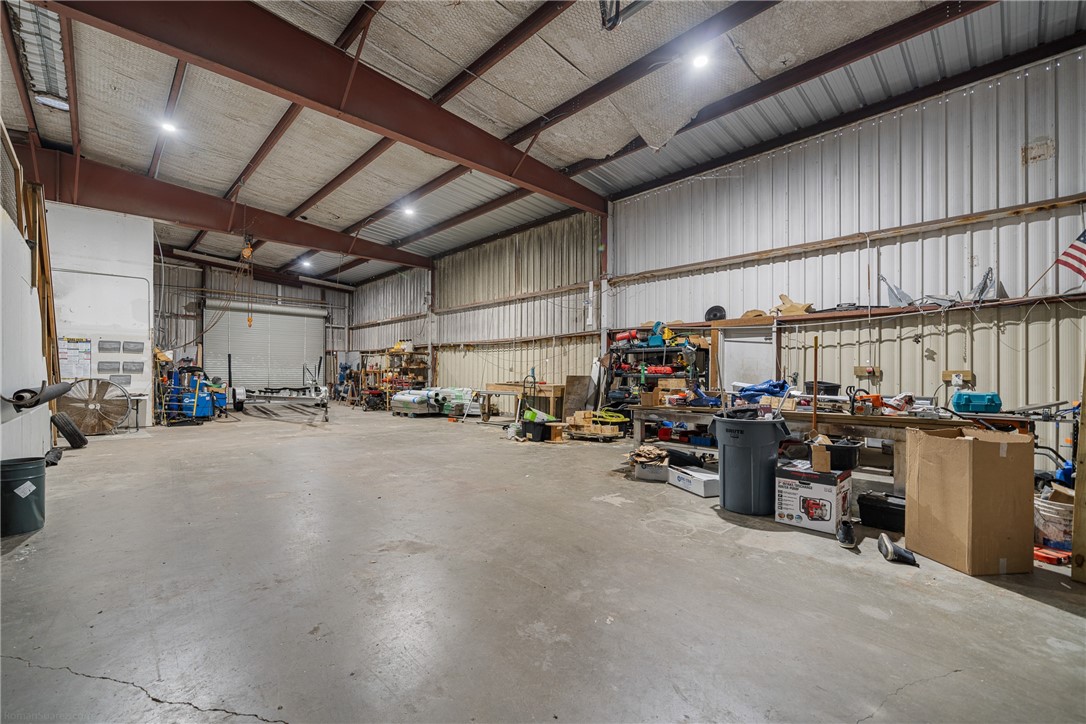 721 Nas Dr Property Photo 22