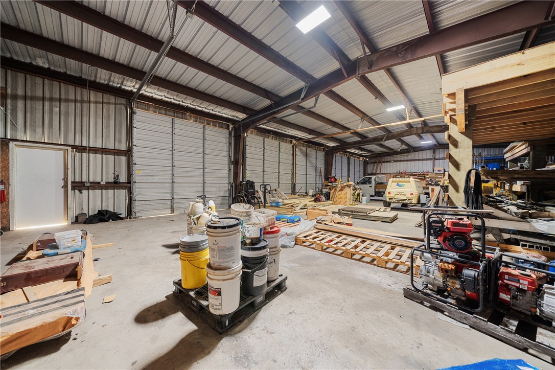 721 Nas Dr Property Photo 26