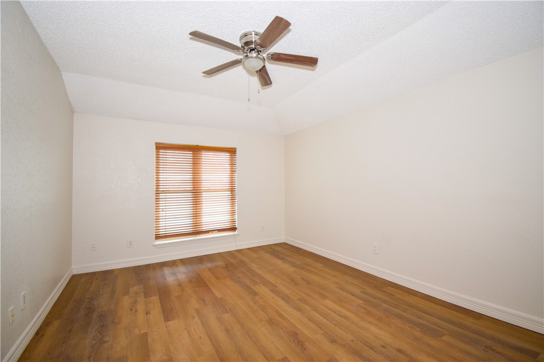 5329 Inverness Dr Property Photo 14