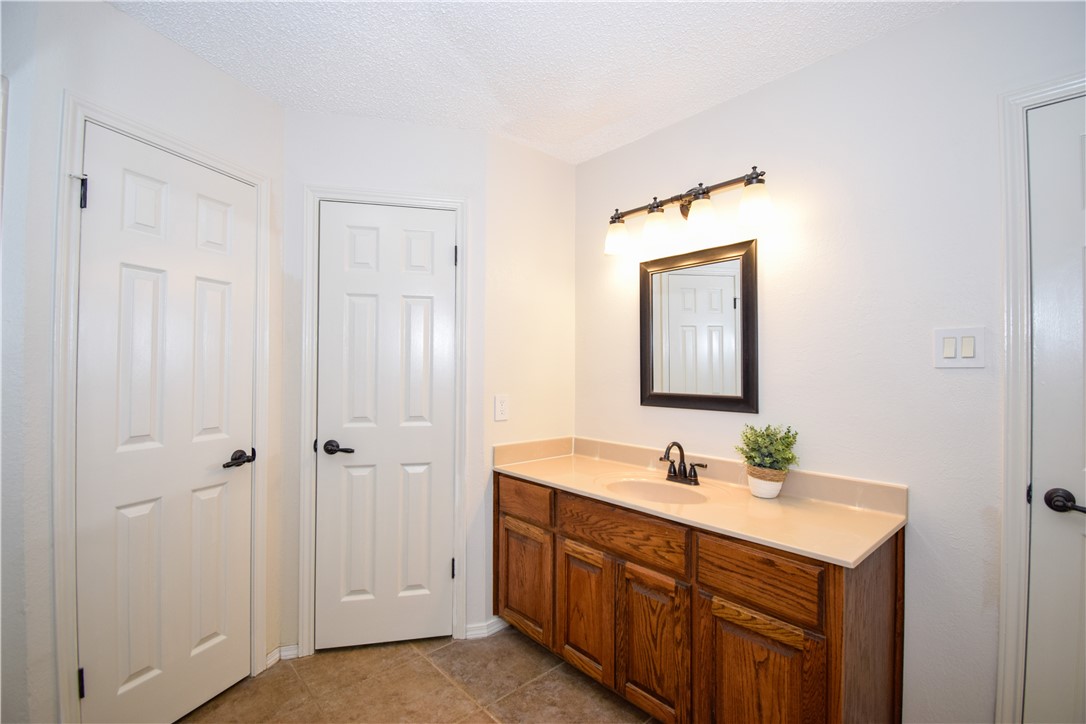 5329 Inverness Dr Property Photo 18