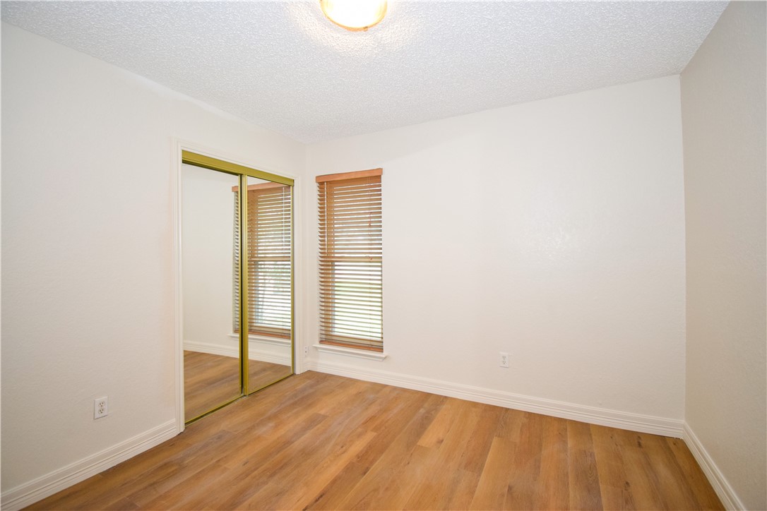 5329 Inverness Dr Property Photo 21