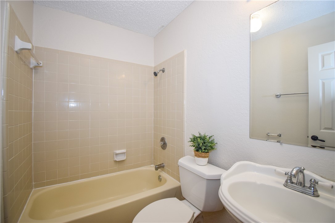 5329 Inverness Dr Property Photo 23