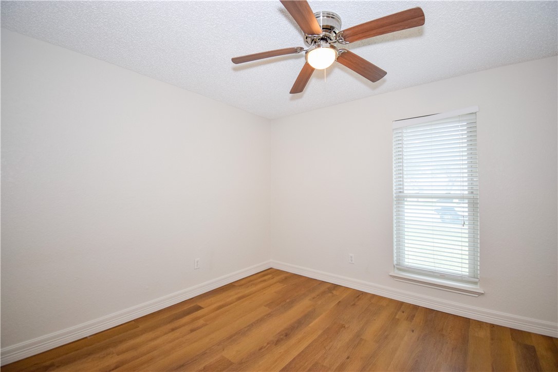 5329 Inverness Dr Property Photo 24