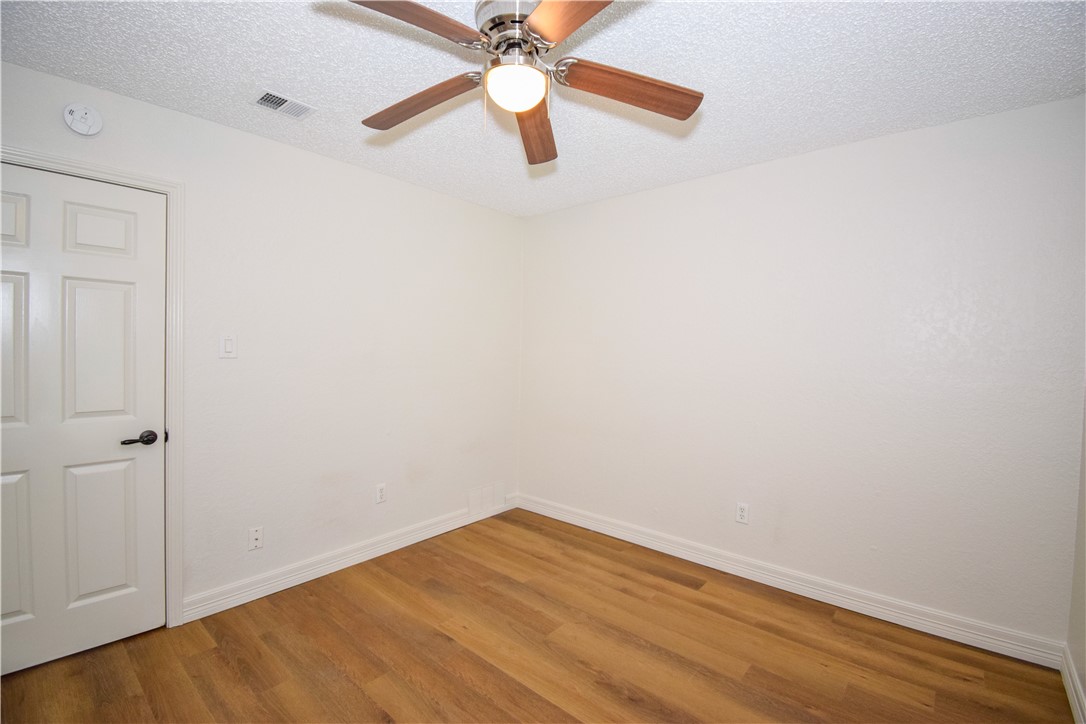 5329 Inverness Dr Property Photo 26