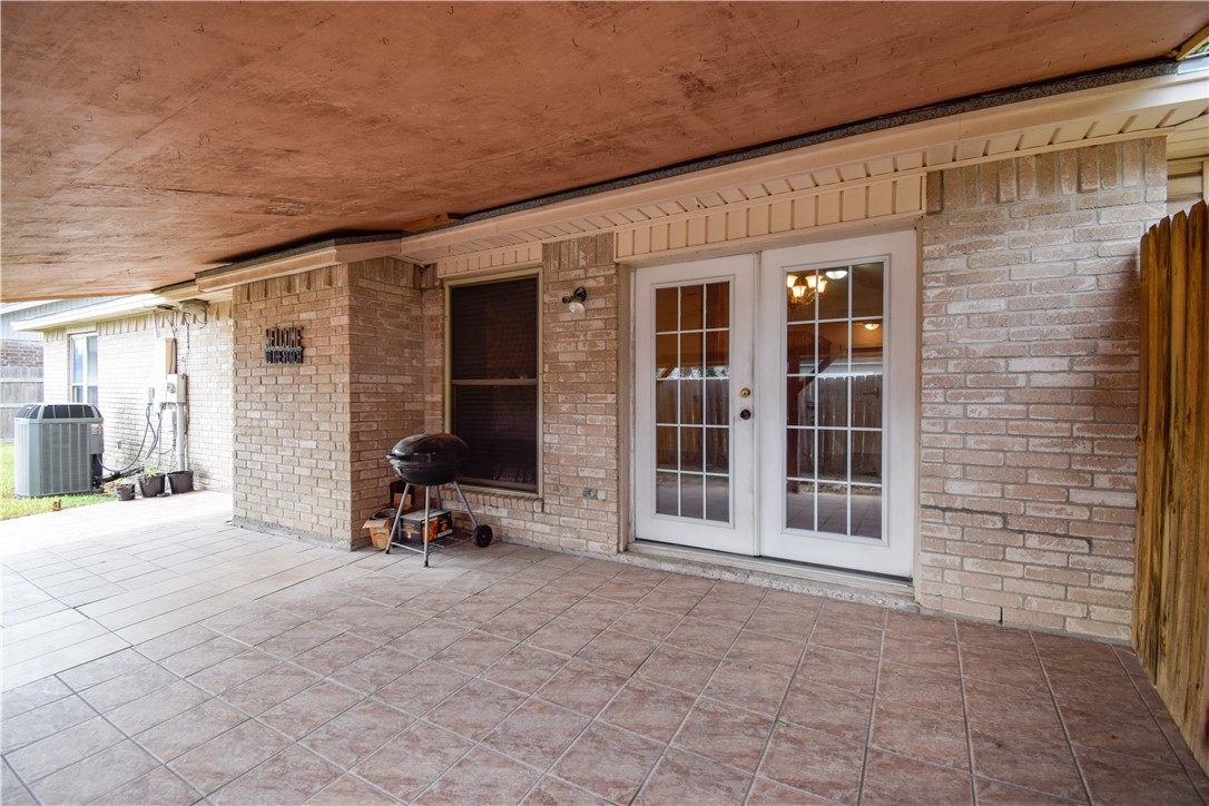 5329 Inverness Dr Property Photo 27