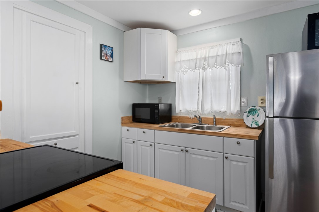120 Water St Property Photo 17