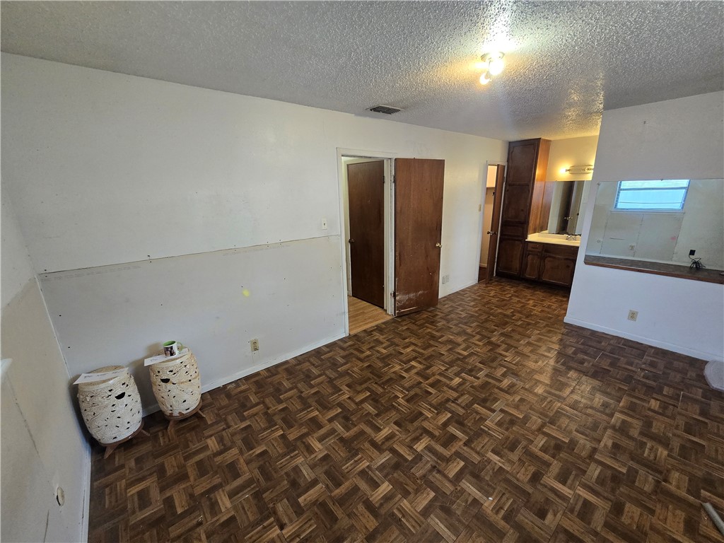 3317 Otranto Dr Property Photo 6