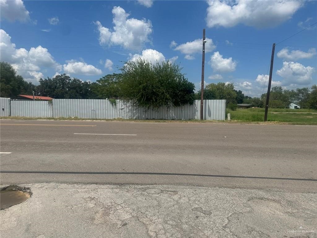 711 E Rice St Property Photo 7