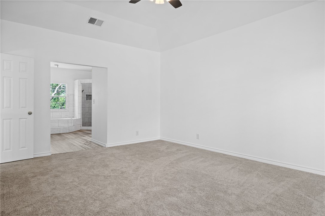 2310 Edgewater Ct Property Photo 23