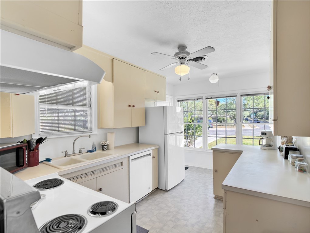 3307 San Antonio St Property Photo 12