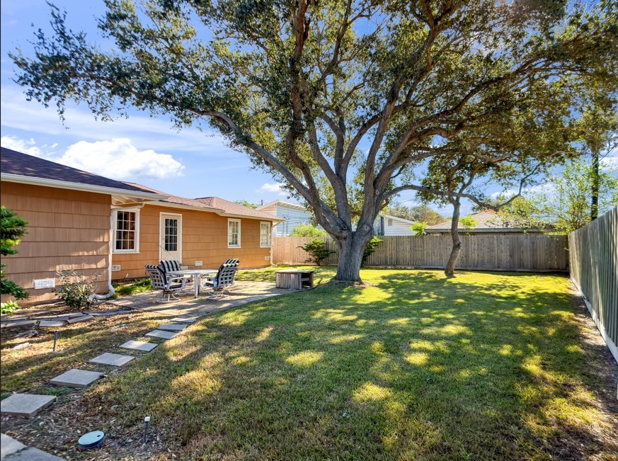 3307 San Antonio St Property Photo 26