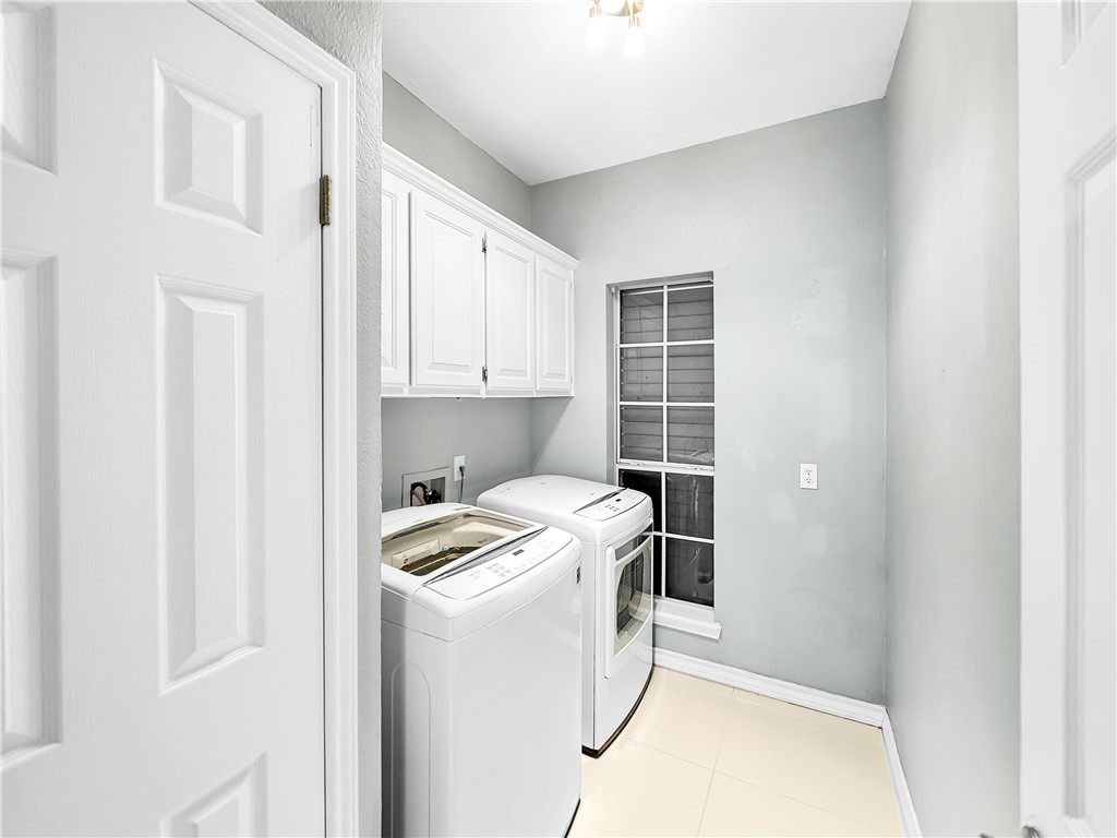4533 Cedar Pass Dr Property Photo 17