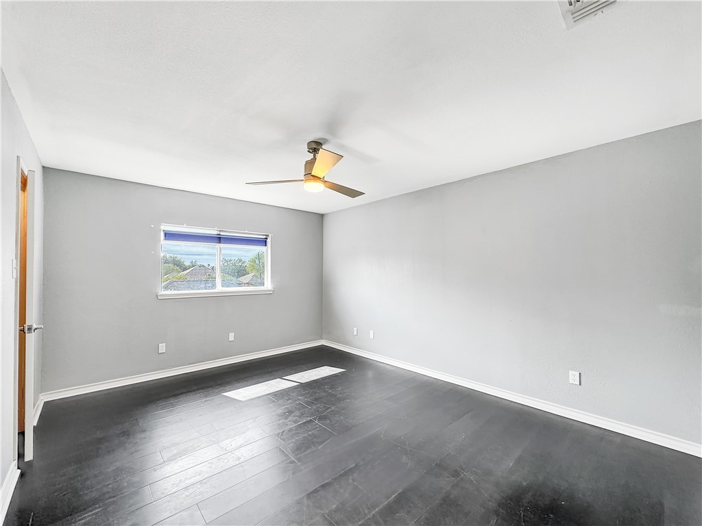 4533 Cedar Pass Dr Property Photo 28