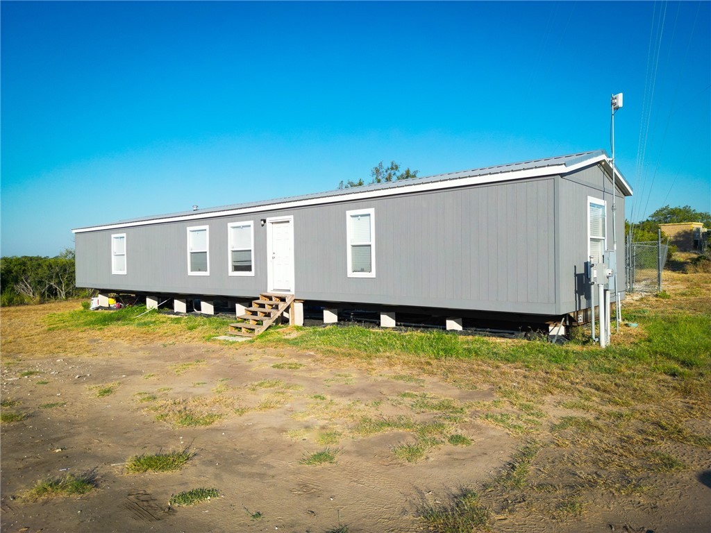 105 County Road 456 Property Photo 1