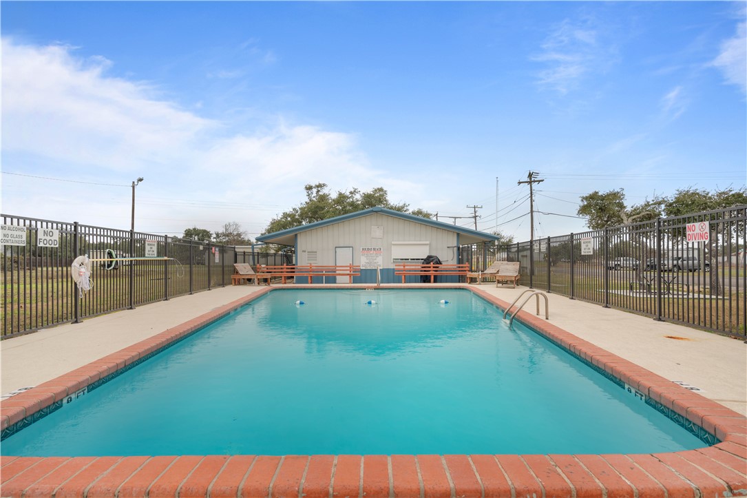 177 Grapevine Dr Property Photo 4