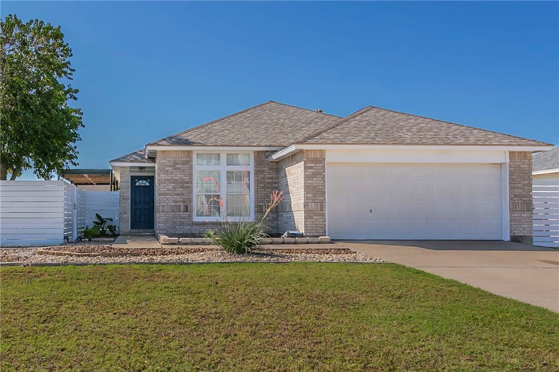 13829 Suntan Ave Property Photo