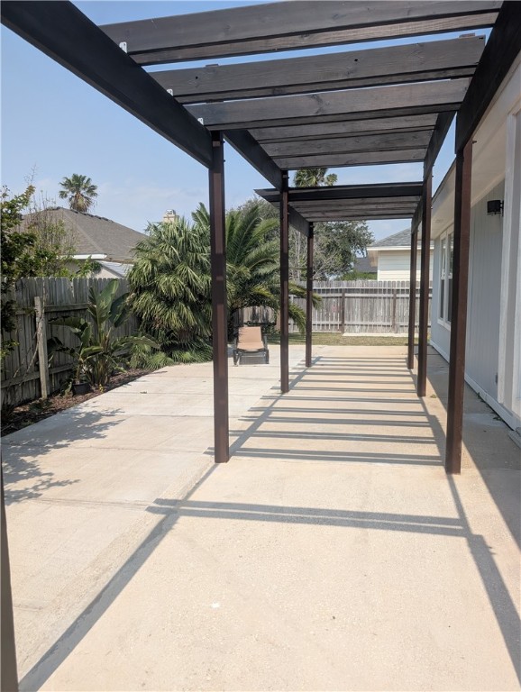 13829 Suntan Ave Property Photo 6