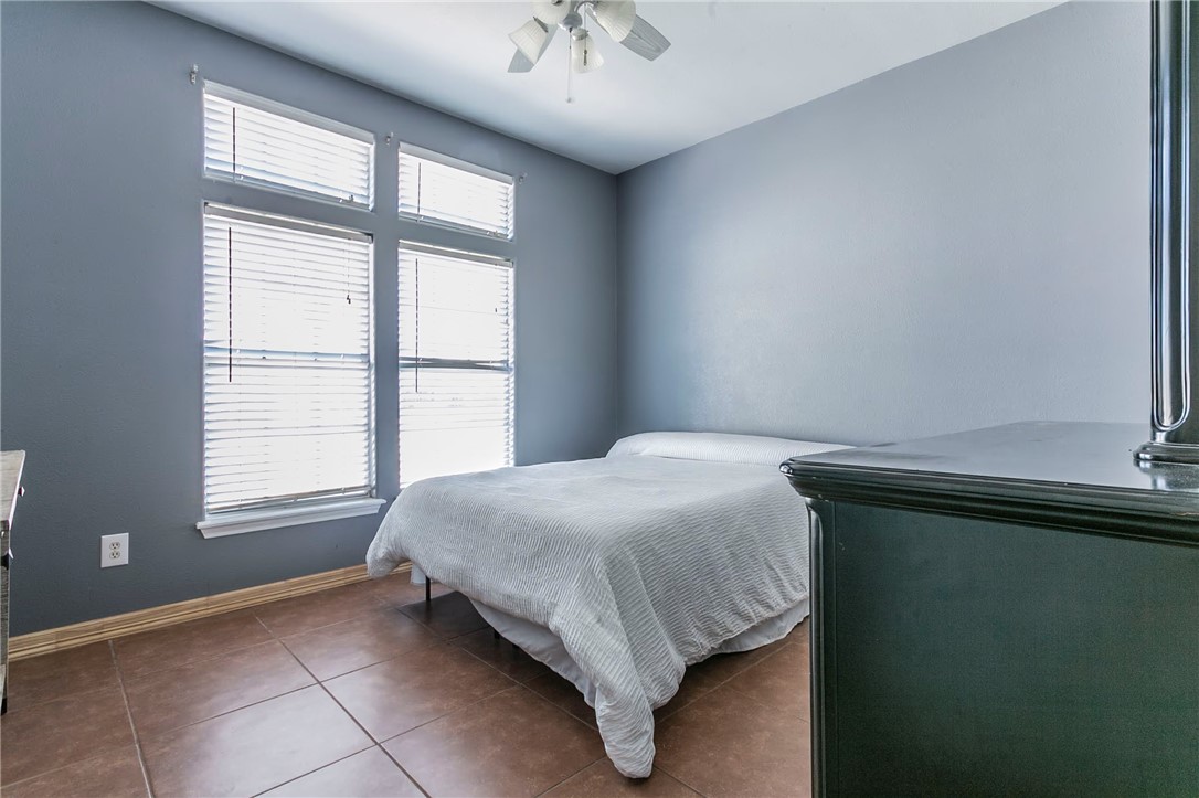 13829 Suntan Ave Property Photo 15