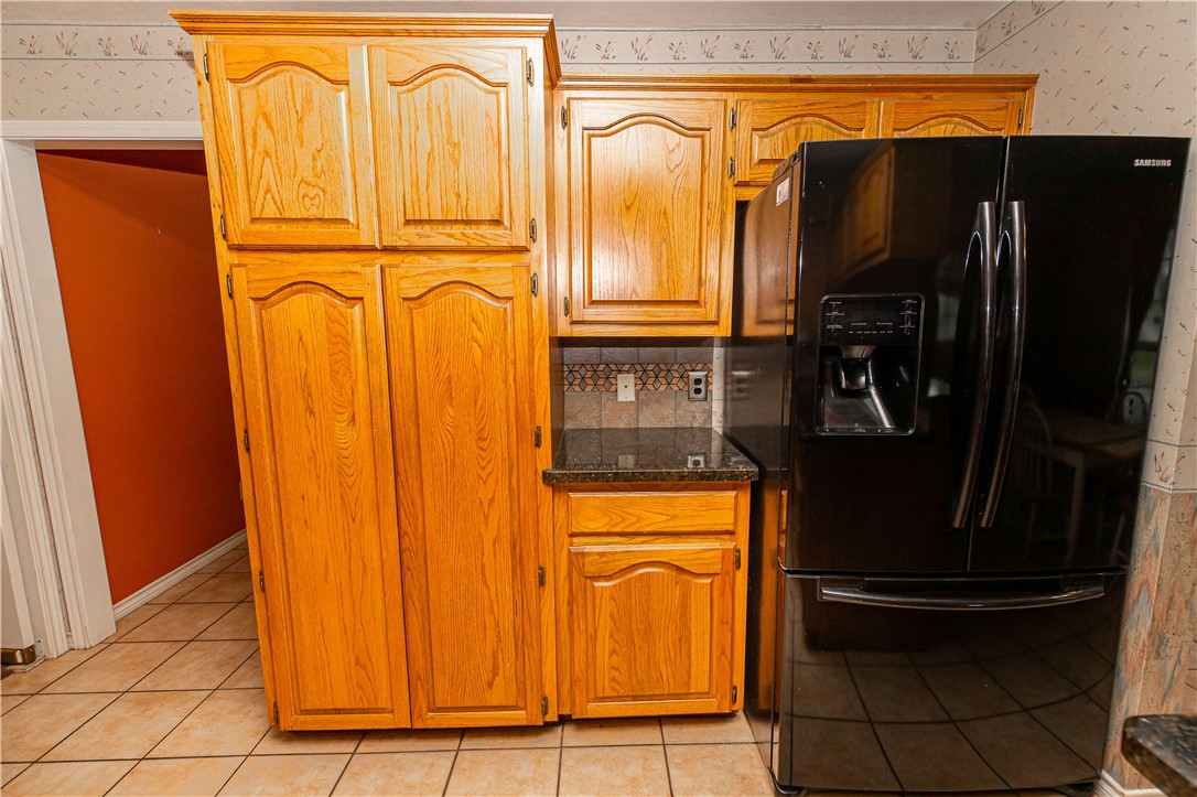 4713 Meadowlark Lane Property Photo 6