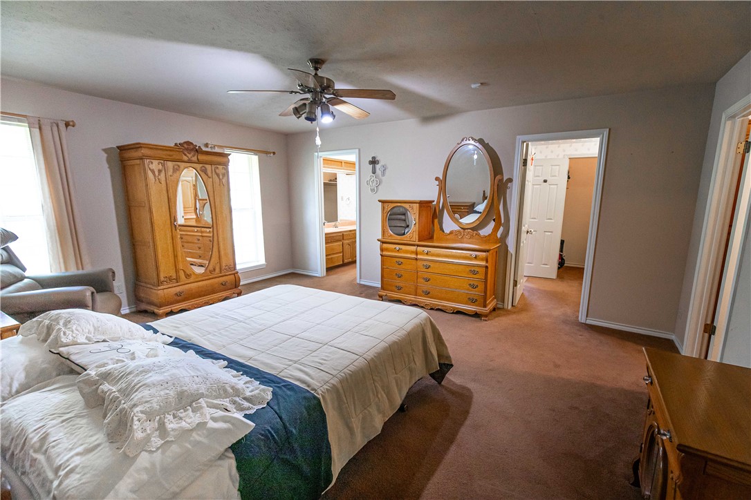 4713 Meadowlark Lane Property Photo 17