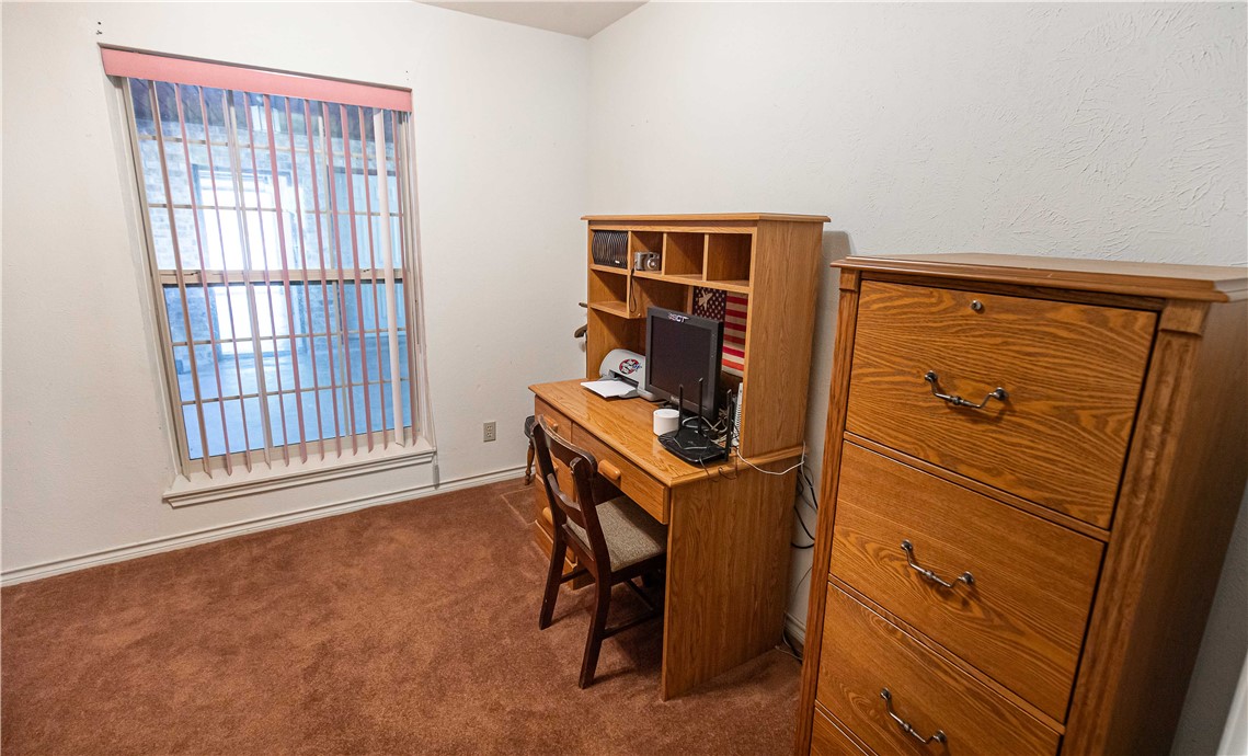 4713 Meadowlark Lane Property Photo 19