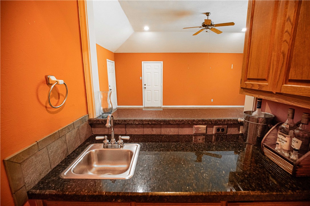 4713 Meadowlark Lane Property Photo 27