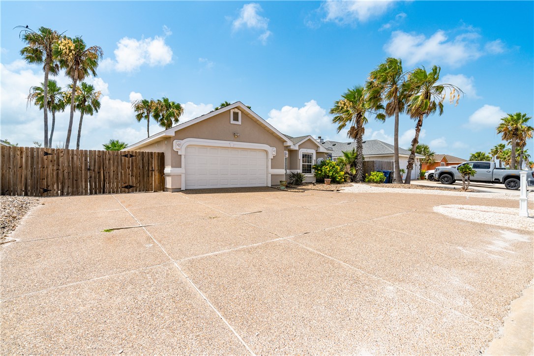14825 Dasmarinas Dr Property Photo 2