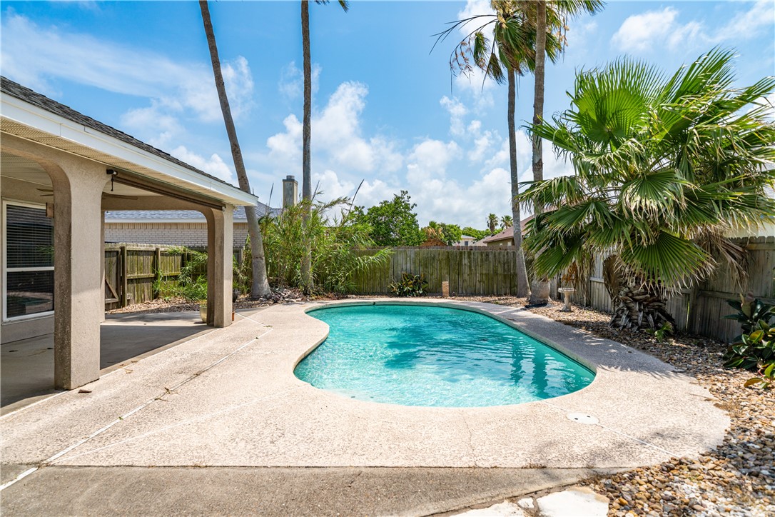 14825 Dasmarinas Dr Property Photo 15
