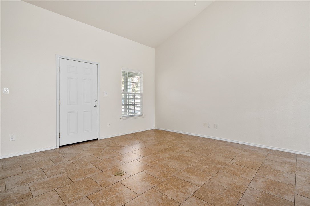 110 Pecan Harbor St Property Photo 13