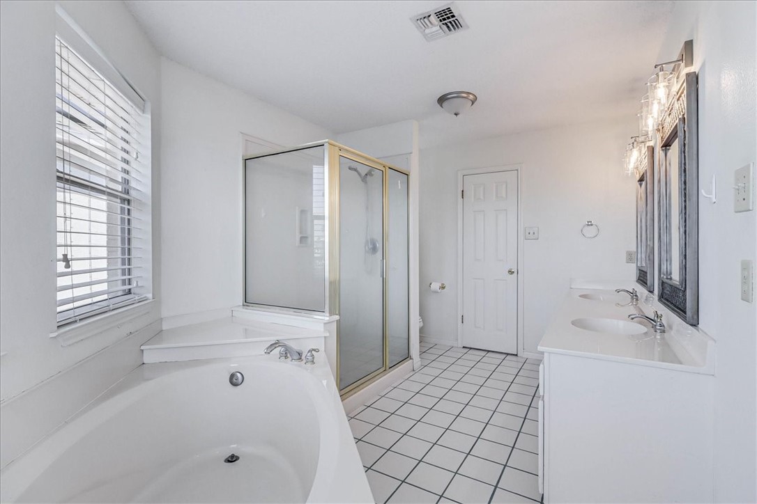 15349 Beaufort Ct Property Photo 22