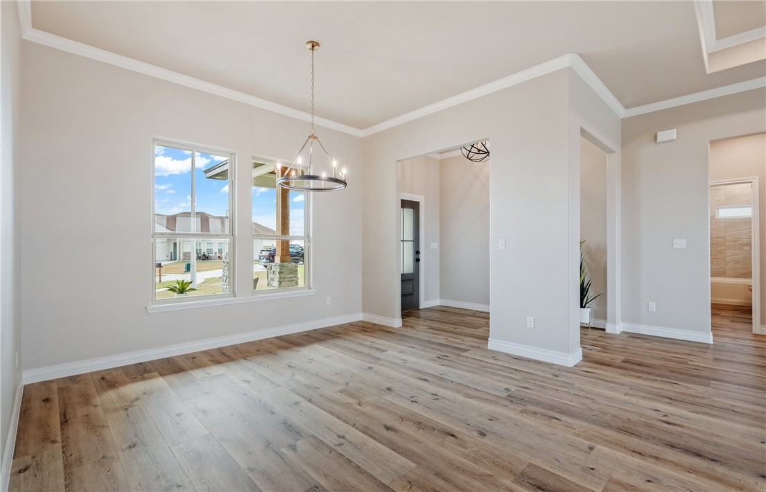 111 Webb St Property Photo 4