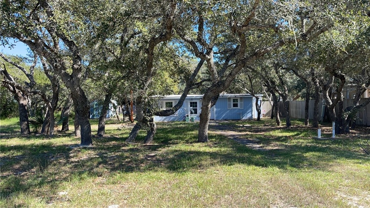 840 Rowe St Property Photo 1