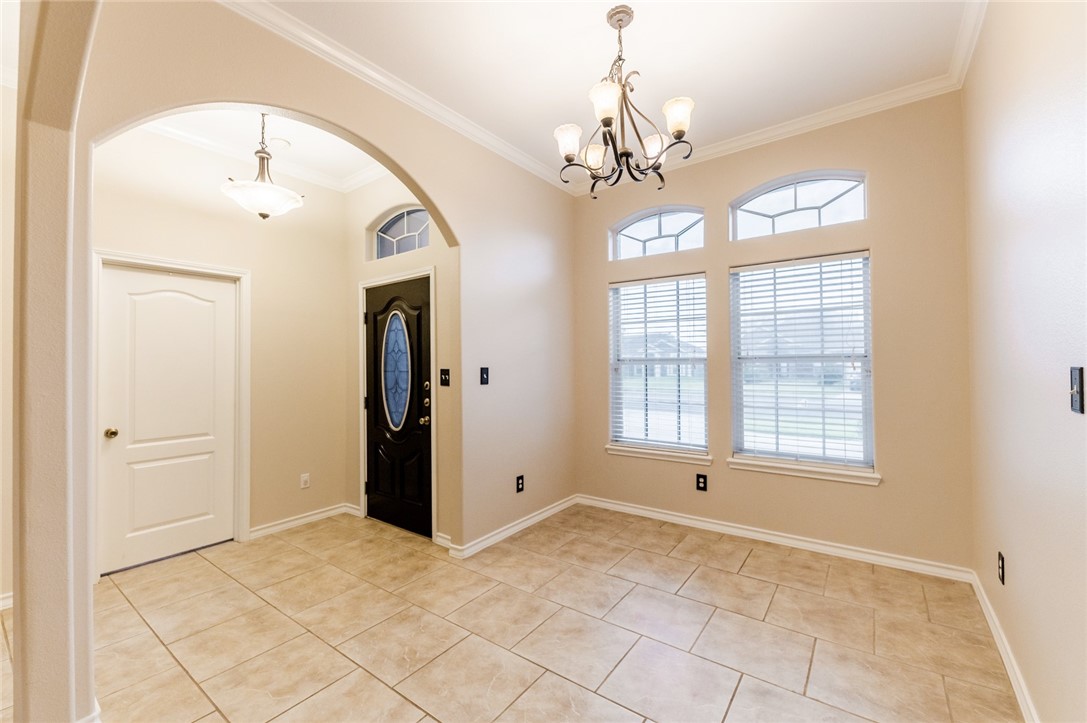 6825 Wall St Property Photo 3