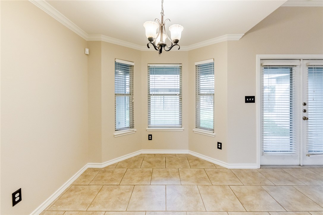 6825 Wall St Property Photo 7