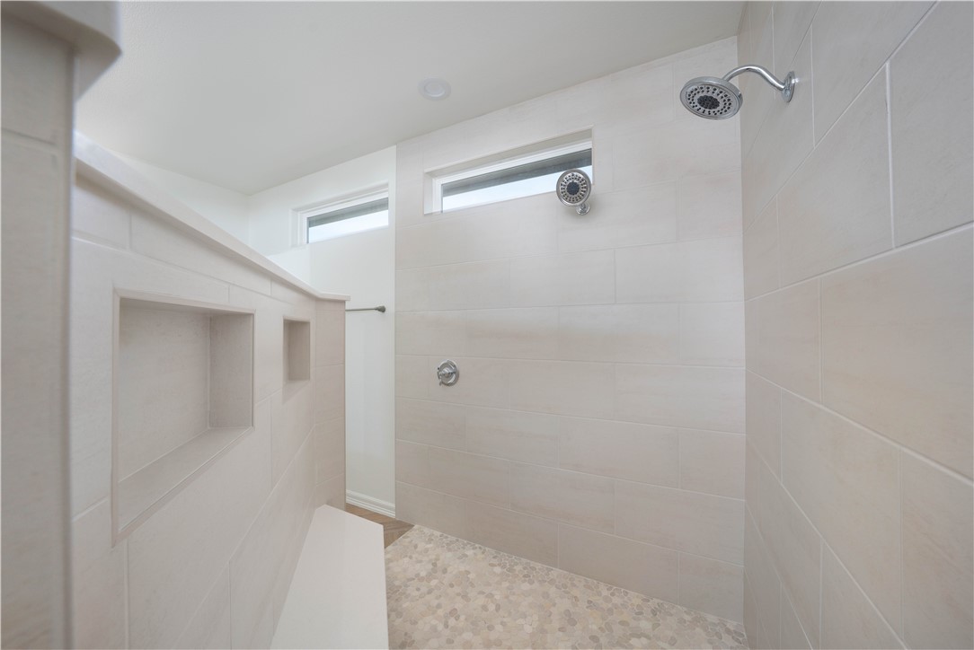 1402 Lois Chesney St Property Photo 21