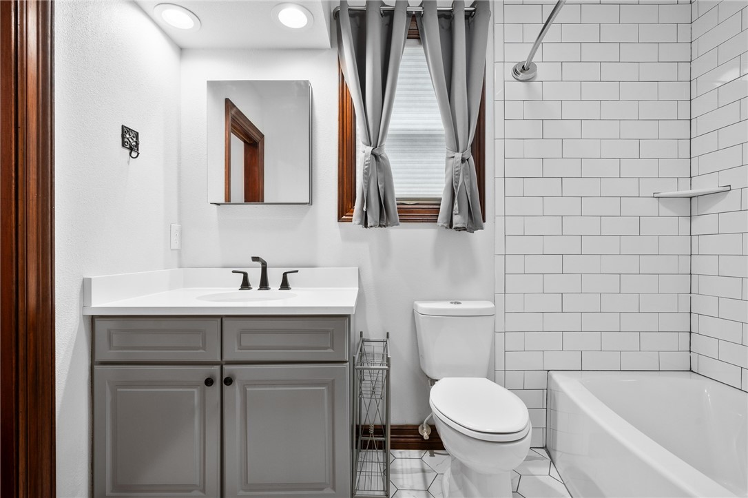 208 Doral Property Photo 26