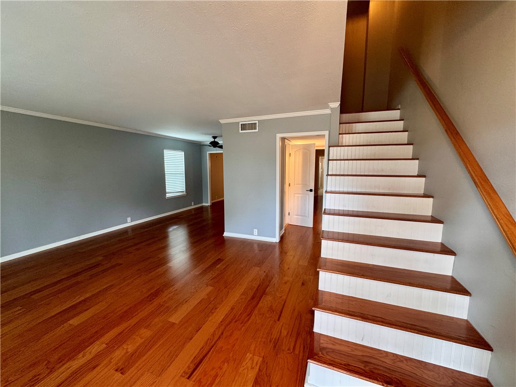 20 Townhouse Property Photo 2