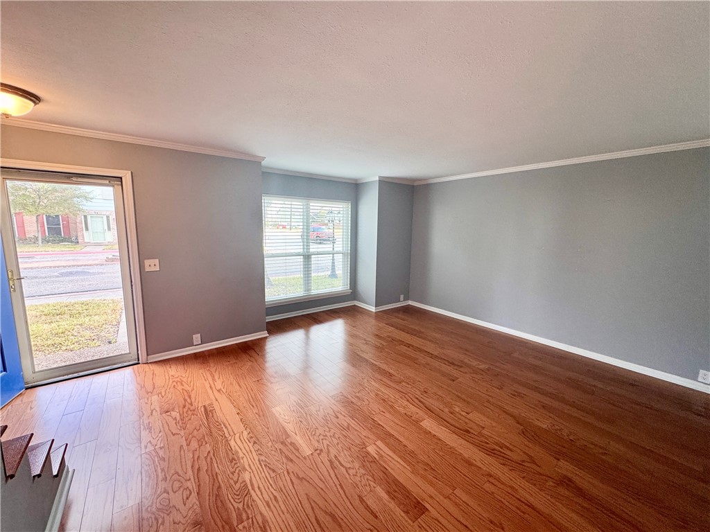 20 Townhouse Property Photo 8