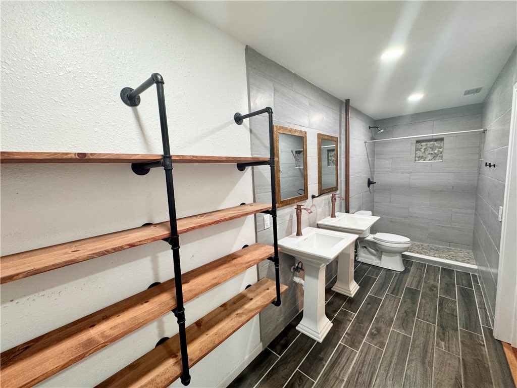20 Townhouse Property Photo 18