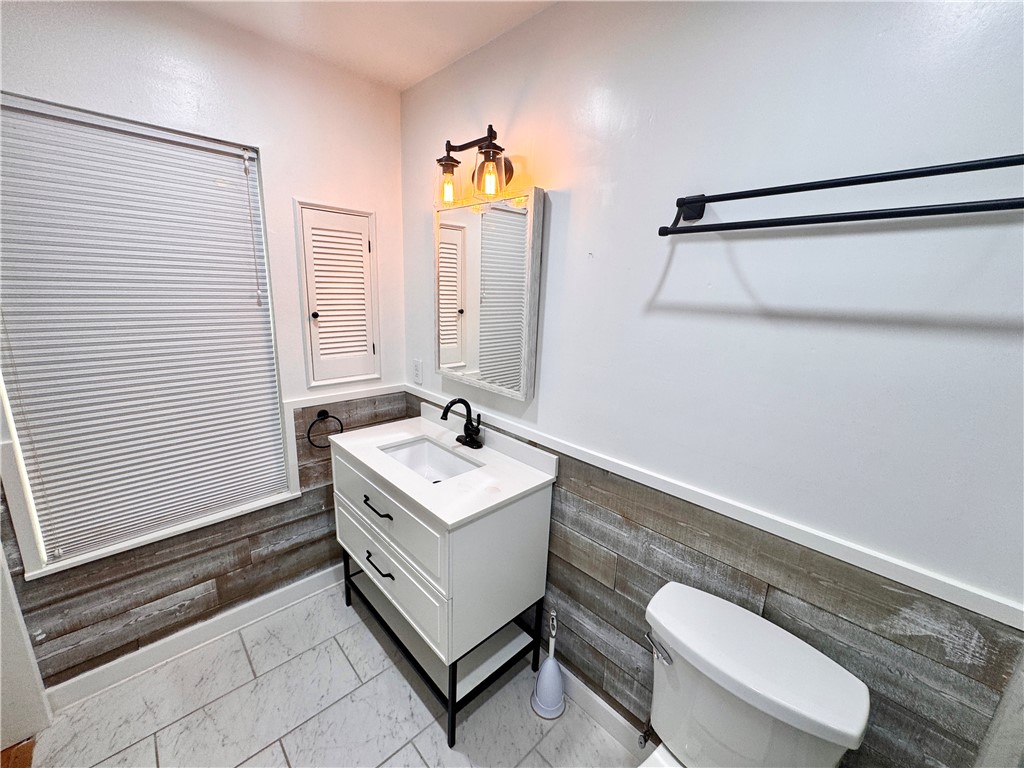 20 Townhouse Property Photo 28