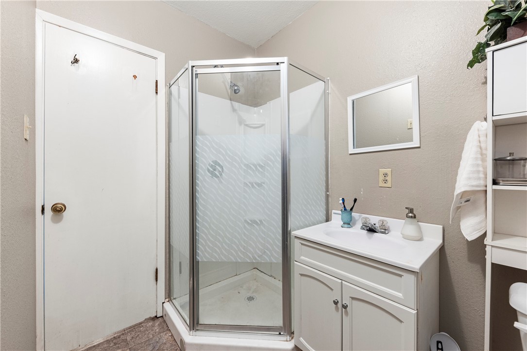 123 W Janin Circ Property Photo 21