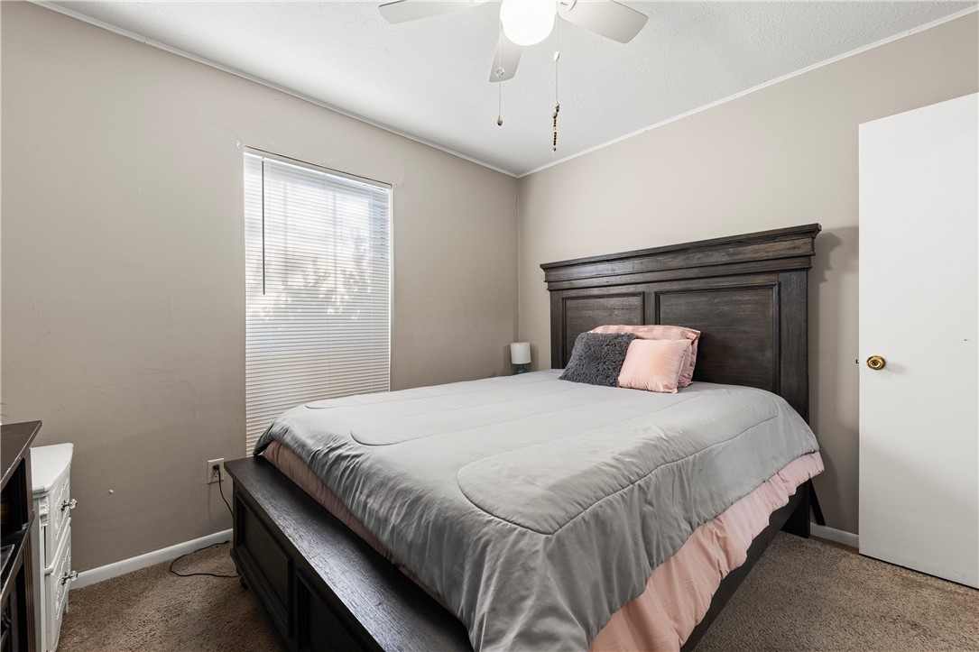 123 W Janin Circ Property Photo 23