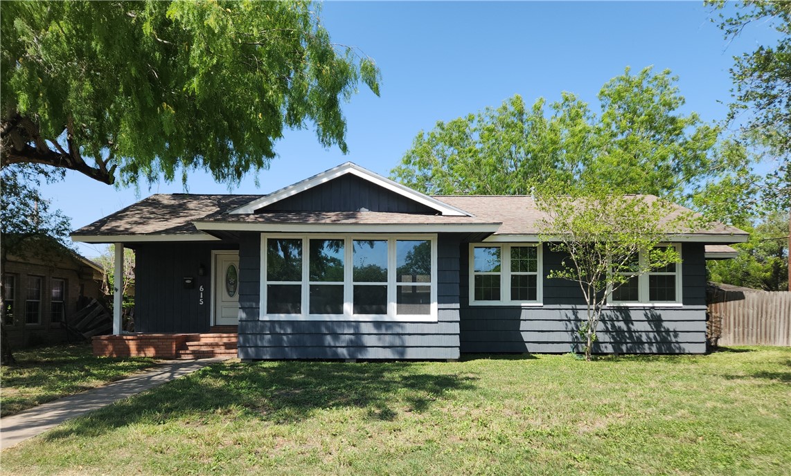 615 E Henderson St Property Photo